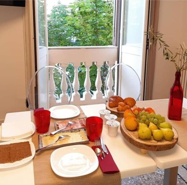פויג'ה B&B Lei מראה חיצוני תמונה