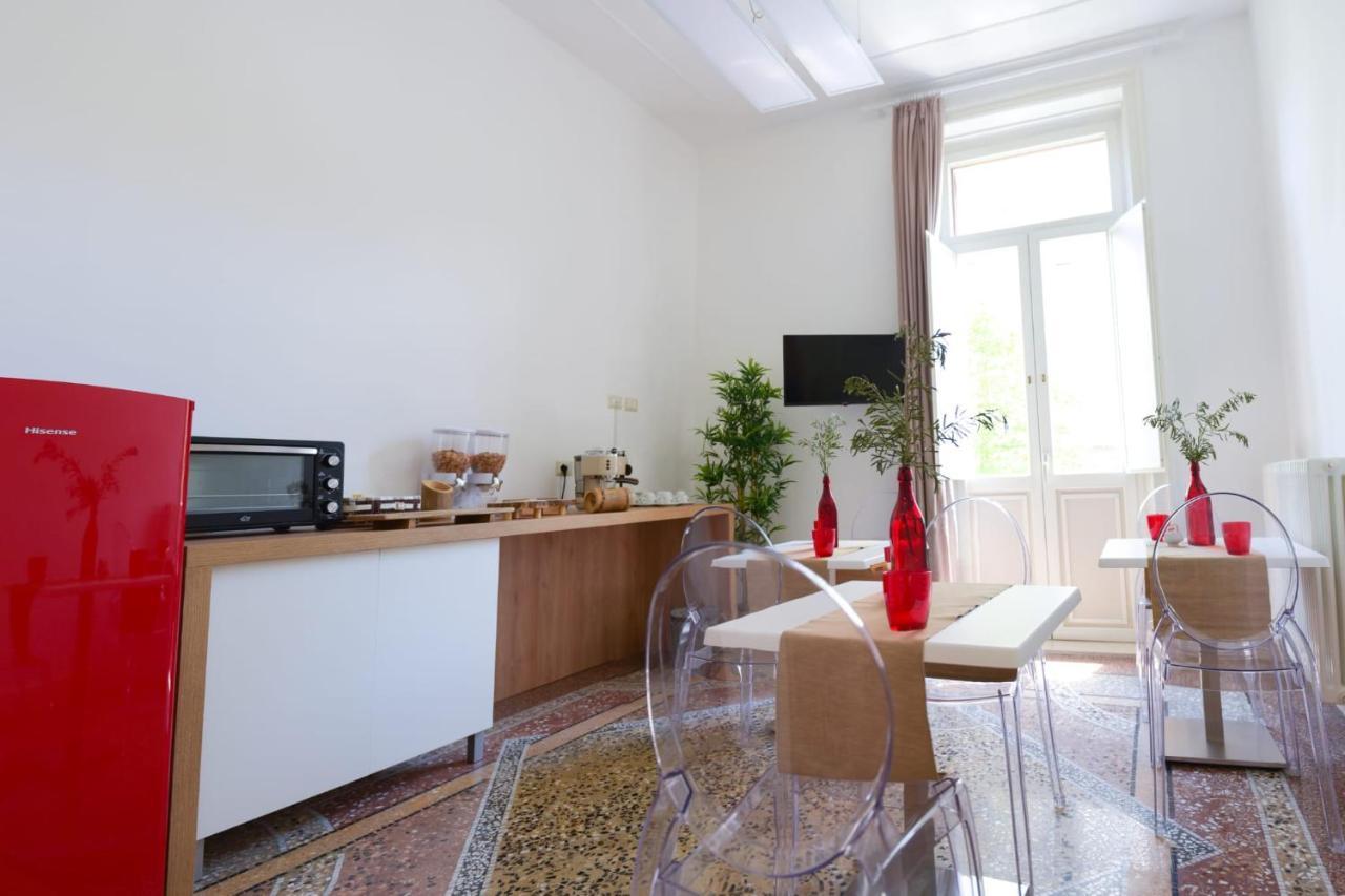 פויג'ה B&B Lei מראה חיצוני תמונה